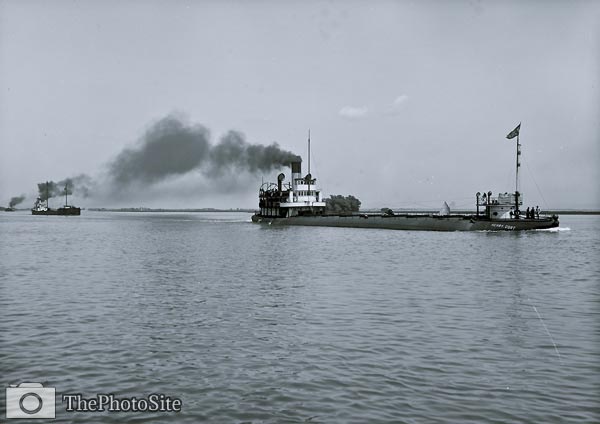 Henry Cort whaleback and barge Manda - Click Image to Close