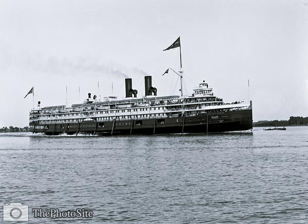 City of Cleveland steamboat, Detroit and Cleveland Navigation Co - Click Image to Close
