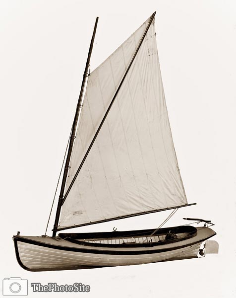Sailboat - Sixteen-foot, combination power-sail launch 1900's - Click Image to Close