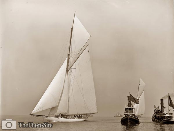 Columbia American racing yacht built in 1899 - Click Image to Close