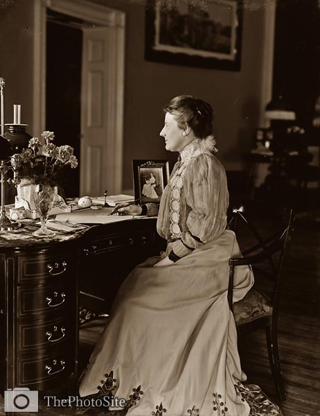 Mrs. Theodore Roosevelt - Edith Kermit Carow - Click Image to Close