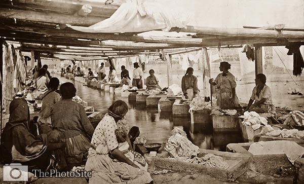 Laundry washer women. Lavanderas, Mexico, 19th century - Click Image to Close