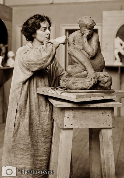 W.A. Chandler, sculptress artist - Click Image to Close