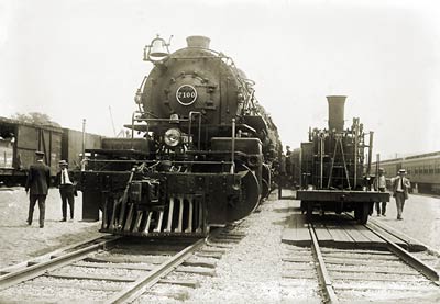Past & present in locomotives, June 1934
