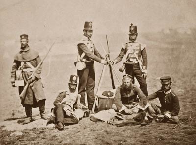 Piling arms - six soldiers - rifles tripod, Crimean War