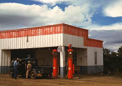 Gas station and garage, Pie Town, New Mexico