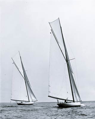 Constitution (sloop), Columbia 1901, America Yacht Cup Race